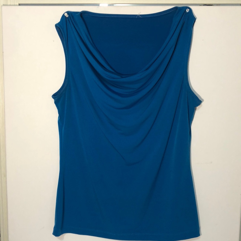 Scoop neck blouse